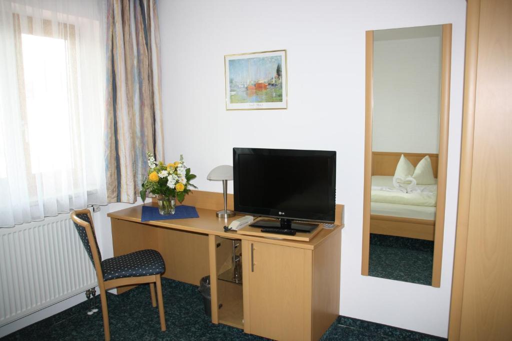 Hotel Jagermo Grasbrunn Oda fotoğraf