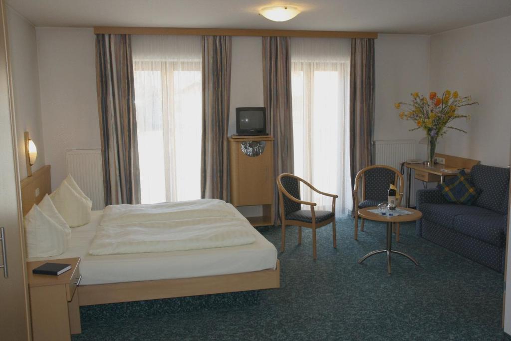 Hotel Jagermo Grasbrunn Oda fotoğraf