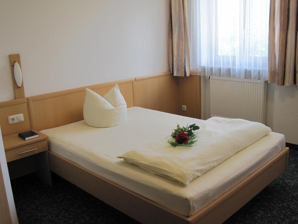 Hotel Jagermo Grasbrunn Oda fotoğraf